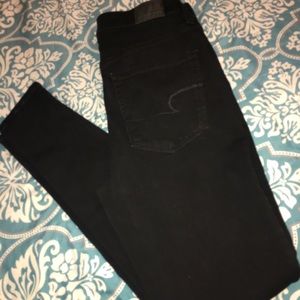 NWOT American Eagle SuperHi-rise Jeggings Sz. 8 in Black
